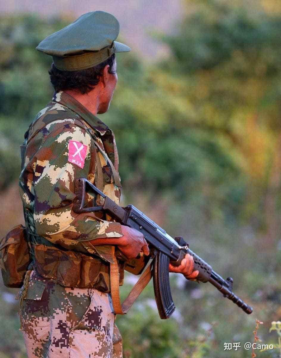 武警的制服，榮耀與責(zé)任，武警制服，榮耀與責(zé)任的象征