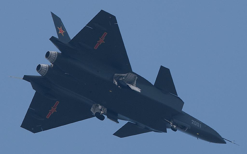 第五代戰(zhàn)斗機典型代表，引領(lǐng)航空新時代的先鋒，第五代戰(zhàn)斗機，航空新時代的先鋒典范