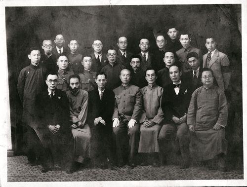 探索中國海軍力量的壯麗篇章，昆明艦圖片紀實，中國海軍力量探索之旅，昆明艦壯麗紀實圖片
