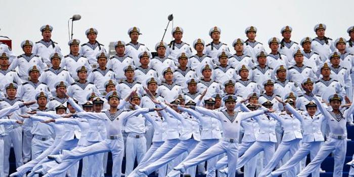慶祝海軍成立七十周年聯(lián)合軍樂盛典，榮耀與輝煌的回響，慶祝海軍成立七十周年聯(lián)合軍樂盛典，榮耀與輝煌的共鳴