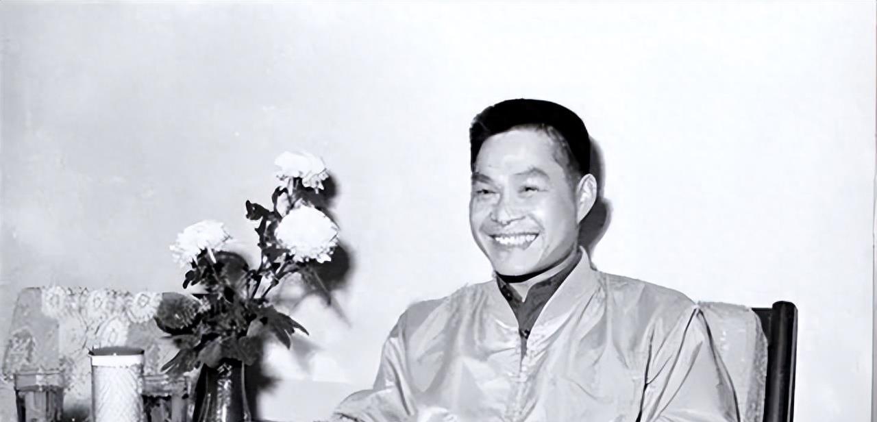 贊美中國海軍，強(qiáng)大的海上力量，展現(xiàn)大國風(fēng)采，中國海軍，強(qiáng)大的海上力量，展現(xiàn)大國風(fēng)采與榮耀