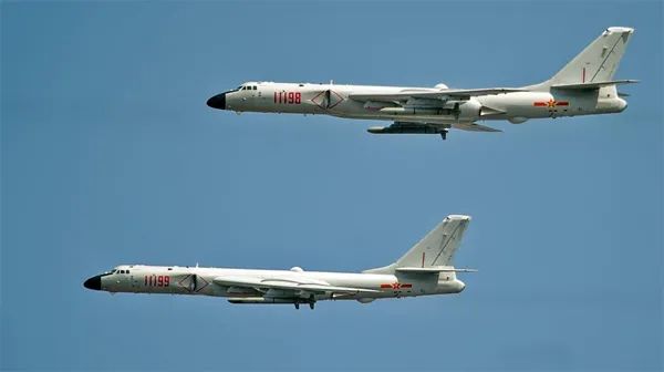 轟-6改進(jìn)型，空中巨龍的嶄新姿態(tài)，轟-6改進(jìn)型，空中巨龍的全新姿態(tài)