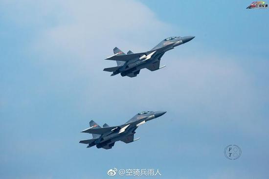 殲-16的航程與載彈量，深度解析中國(guó)新一代戰(zhàn)斗機(jī)的卓越性能，深度解析，殲-16戰(zhàn)斗機(jī)的航程與載彈量，揭示中國(guó)新一代戰(zhàn)斗機(jī)的卓越性能特點(diǎn)