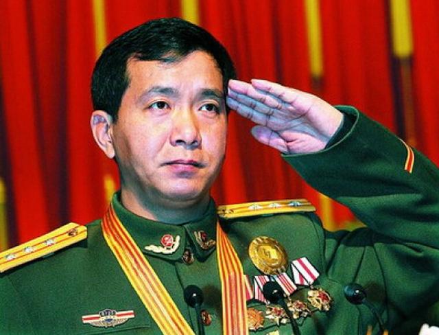 丁曉兵，鐵血軍人的時代標(biāo)桿，丁曉兵，鐵血軍人的時代標(biāo)桿典范