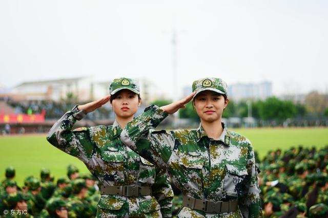 當(dāng)兵的真實經(jīng)歷，榮耀與挑戰(zhàn)并存，軍旅生涯，榮耀與挑戰(zhàn)并存的真實經(jīng)歷