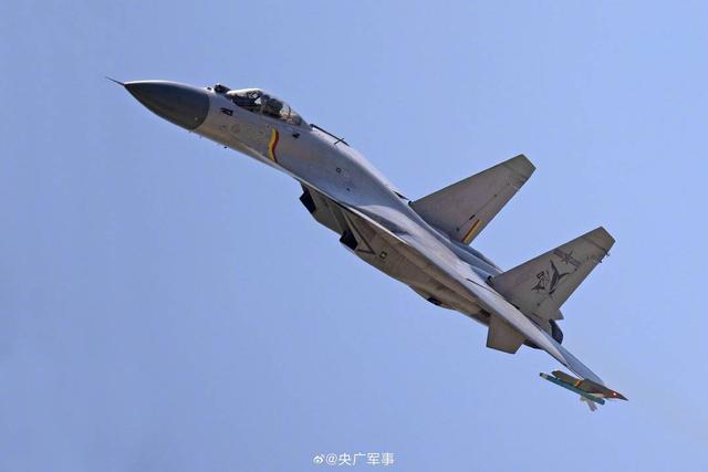 揭秘殲-15戰(zhàn)斗機重量之謎，航空巨匠的杰作，揭秘殲-15戰(zhàn)斗機重量之謎，航空巨匠的輝煌杰作