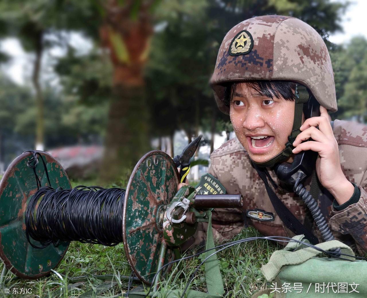 男兵和女兵在一起訓(xùn)練，融合中的優(yōu)勢(shì)與挑戰(zhàn)，男兵女兵融合訓(xùn)練，優(yōu)勢(shì)與挑戰(zhàn)探析