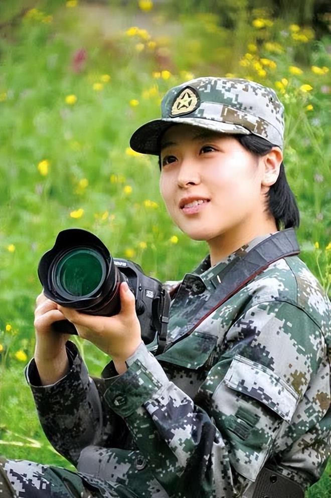 最漂亮的中國女兵圖片，展現(xiàn)英勇與美麗的瞬間，英勇與美麗并存，最迷人的中國女兵瞬間圖片