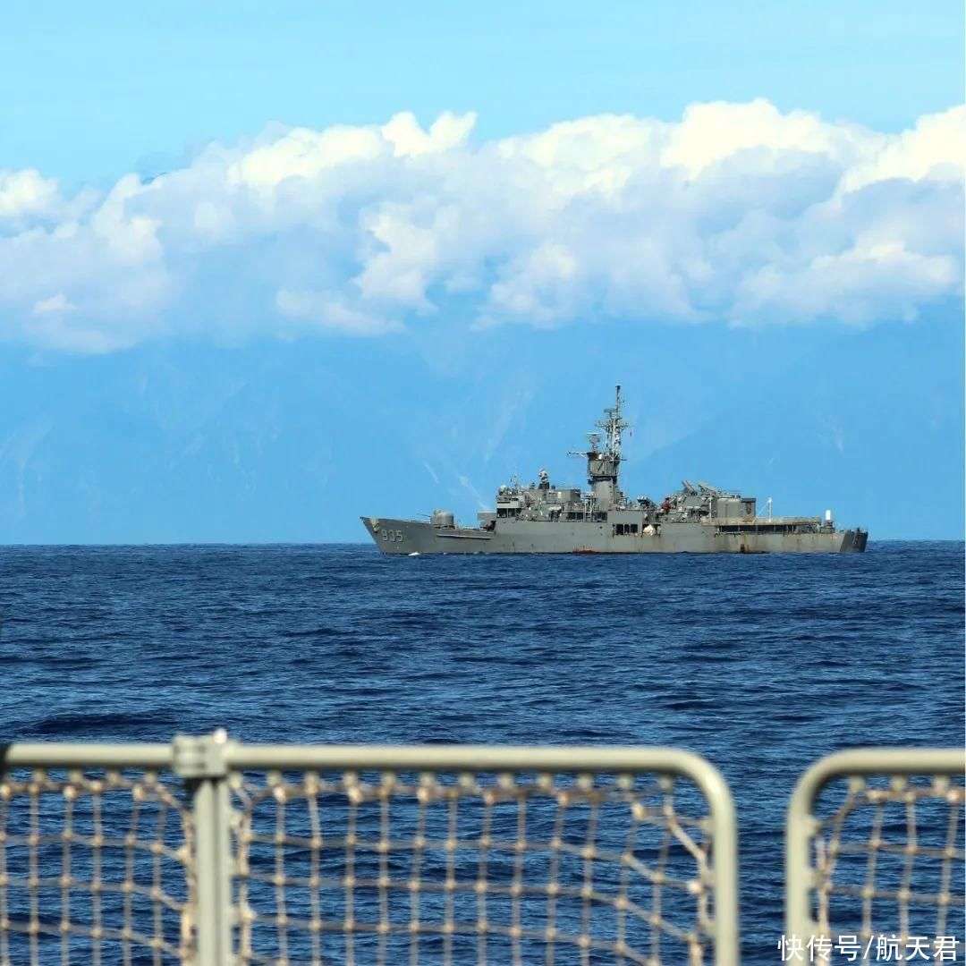 臺海巡署大艦徘徊海峽中線，區(qū)域安全的新視角與深層意義，臺海巡署大艦徘徊海峽中線，區(qū)域安全新視角與深層內(nèi)涵解讀
