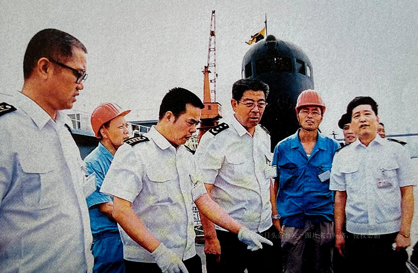 揭秘中國(guó)海軍的驕傲，052型驅(qū)逐艦內(nèi)部，揭秘中國(guó)海軍的驕傲，052型驅(qū)逐艦內(nèi)部探秘