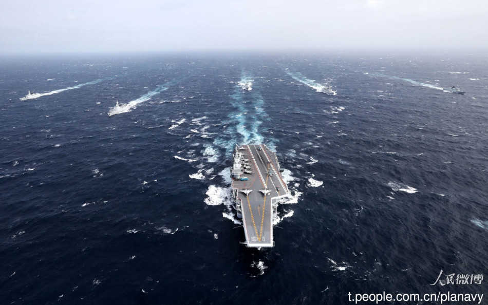 遼寧艦下水日期，中國海軍建設(shè)的里程碑，遼寧艦下水，中國海軍建設(shè)的重大里程碑
