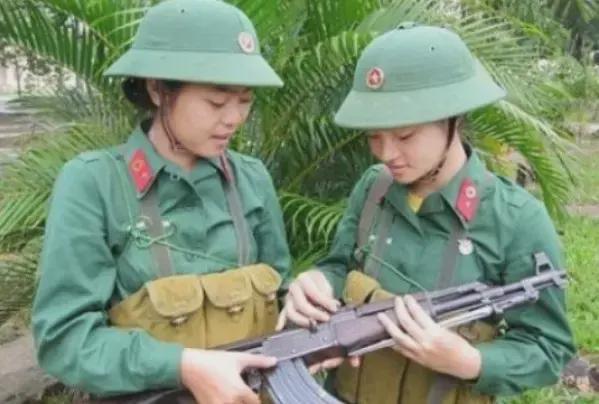 中國(guó)女兵在越南，歷史與文化的交融，中國(guó)女兵在越南，歷史與文化的交匯之旅