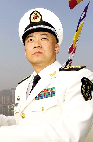 遼寧艦艦長之犧牲，英勇無畏，忠誠擔當，遼寧艦艦長英勇犧牲，忠誠擔當顯無畏精神