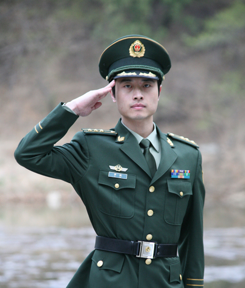 探索2019新款武警服裝，時尚與功能的完美結合，探索時尚與功能的完美結合，2019新款武警服裝亮相