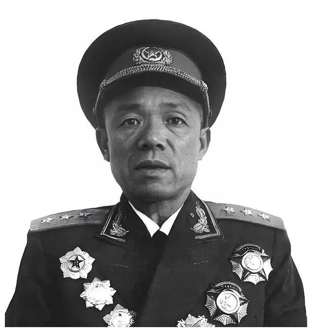 中國人民志愿軍司令員——彭德懷的卓越領(lǐng)導(dǎo)與偉大貢獻，彭德懷，中國人民志愿軍司令員的卓越領(lǐng)導(dǎo)與杰出貢獻