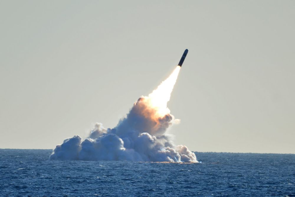 彈道反艦導彈，概念解析與應(yīng)用前景，彈道反艦導彈，概念解析與應(yīng)用展望