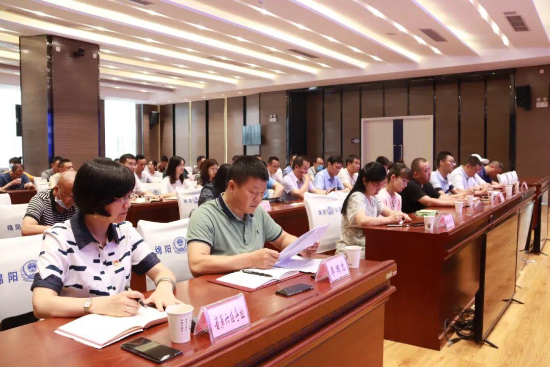 最近的新聞熱點(diǎn)概述，近期新聞熱點(diǎn)綜述，關(guān)注時(shí)事，一覽無余