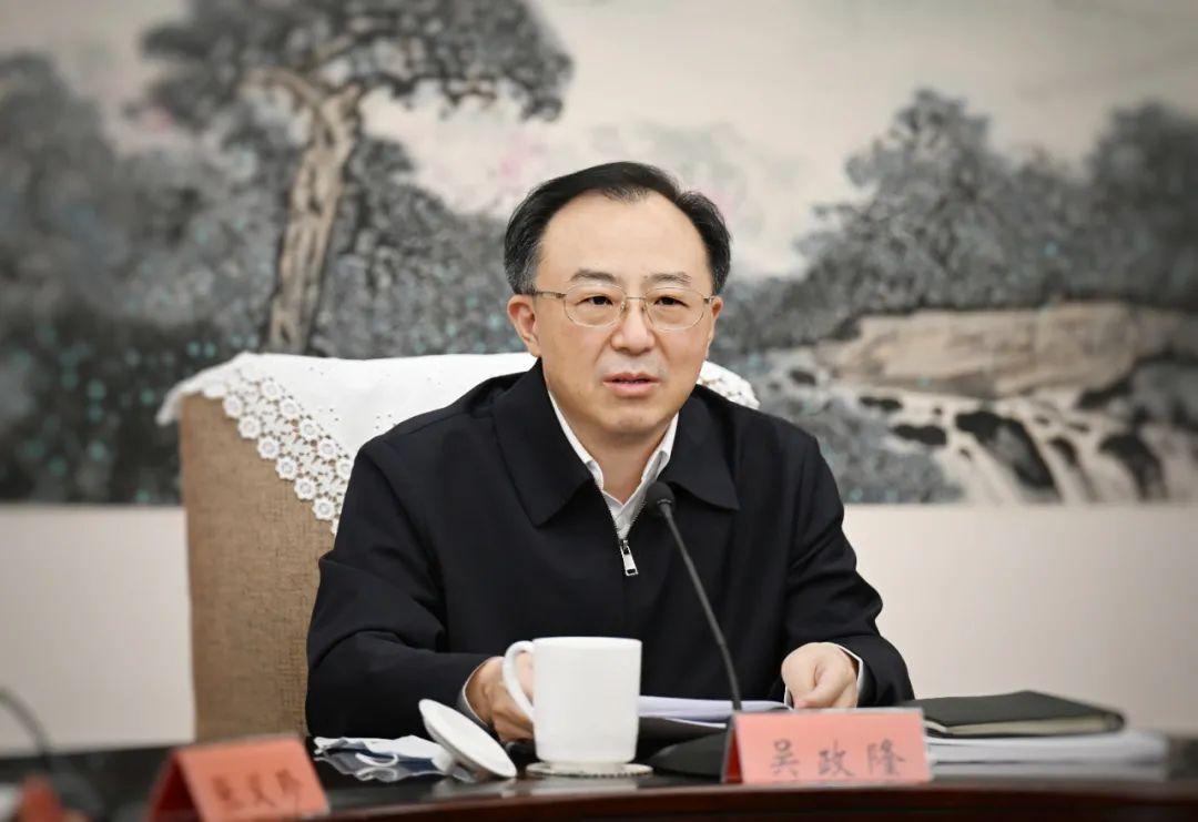 兩個(gè)確立，引領(lǐng)未來的關(guān)鍵力量，兩個(gè)確立，引領(lǐng)未來的雙向力量