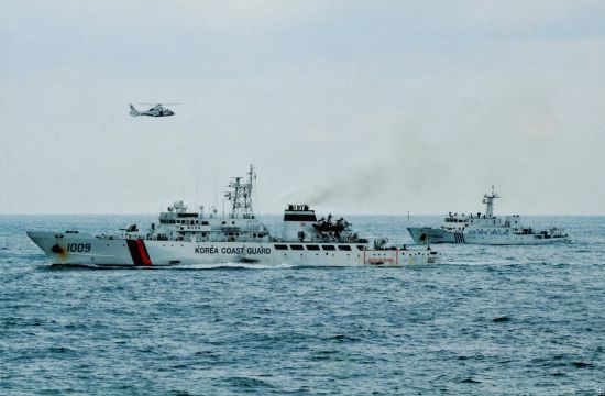 韓國海警，守護(hù)海洋安全的堅(jiān)定力量，韓國海警，守護(hù)海洋安全的堅(jiān)強(qiáng)衛(wèi)士