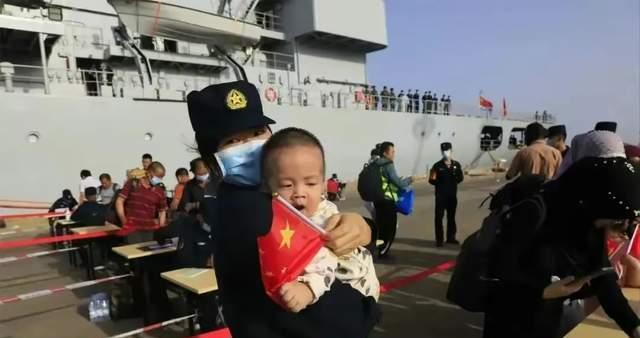 遼寧艦女少校談走紅，實力與魅力的雙重展現(xiàn)，遼寧艦女少校走紅，實力與魅力的閃耀展現(xiàn)