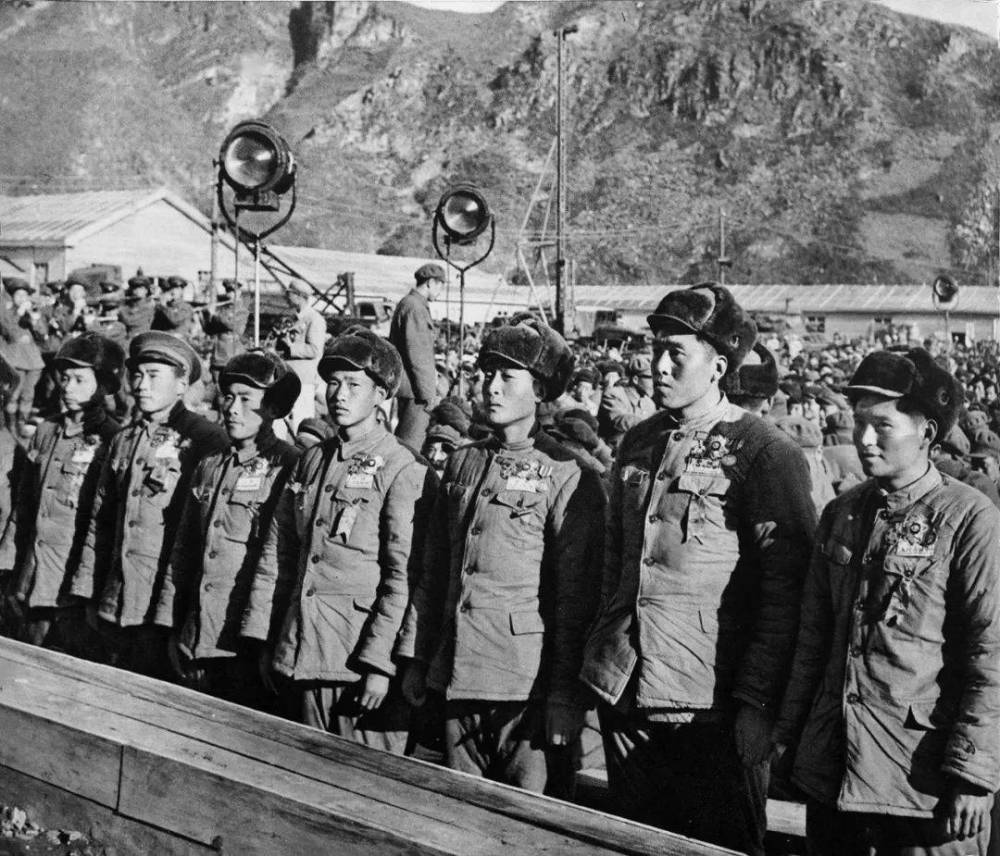 中國人民志愿軍分三批凱旋歸來，榮耀與堅(jiān)韌的象征，中國人民志愿軍凱旋歸來，榮耀與堅(jiān)韌的象征