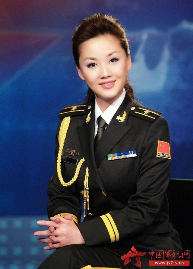 軍事節(jié)目主持人