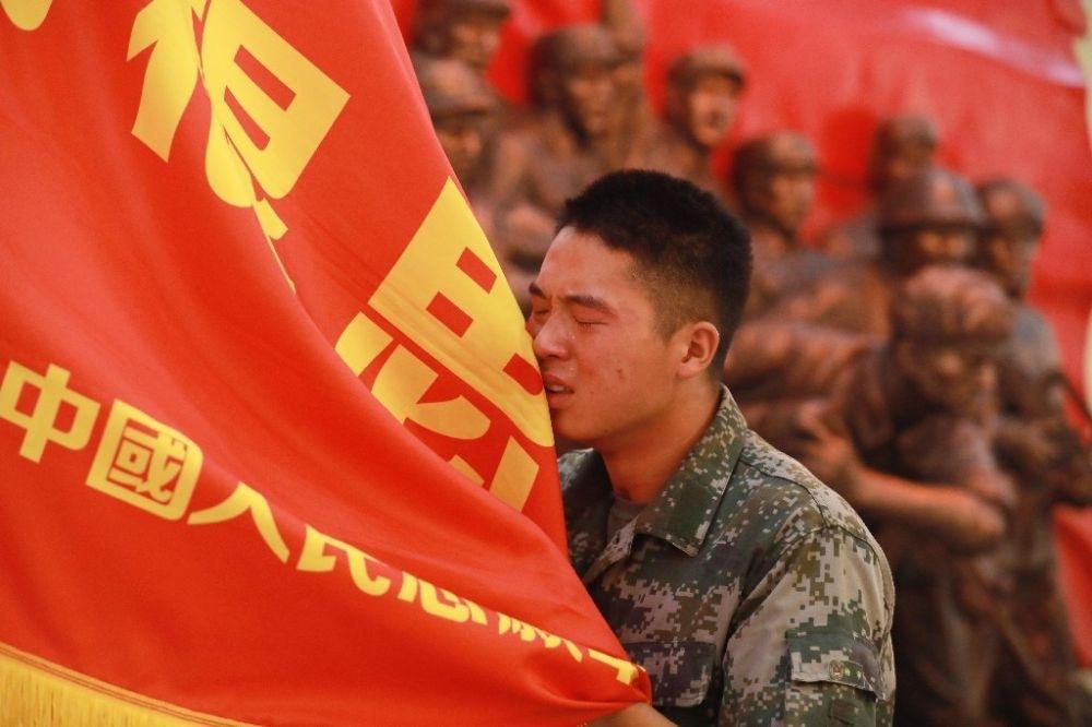 楊根思連隊(duì)電視劇，鐵血戰(zhàn)士的榮耀與傳承，楊根思連隊(duì)鐵血戰(zhàn)士，榮耀與傳承的電視劇故事