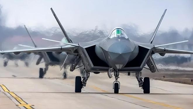殲-20與F-22，究竟誰更先進(jìn)？，殲-20與F-22，誰的技術(shù)更先進(jìn)？