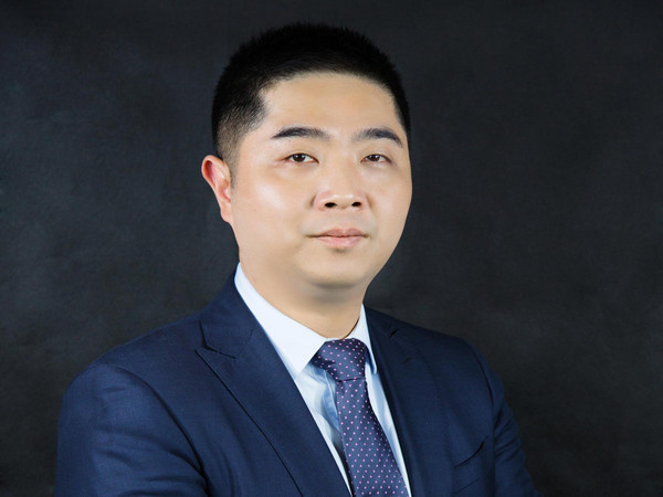 許定平個(gè)人簡(jiǎn)歷，許定平個(gè)人簡(jiǎn)介