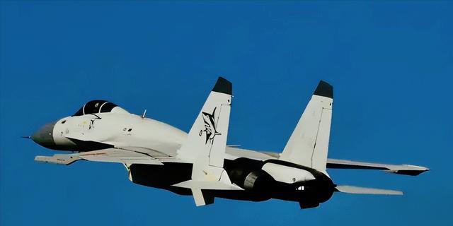 殲-15，空優(yōu)戰(zhàn)機(jī)的杰出代表，殲-15，空優(yōu)戰(zhàn)機(jī)杰出代表風(fēng)采展示