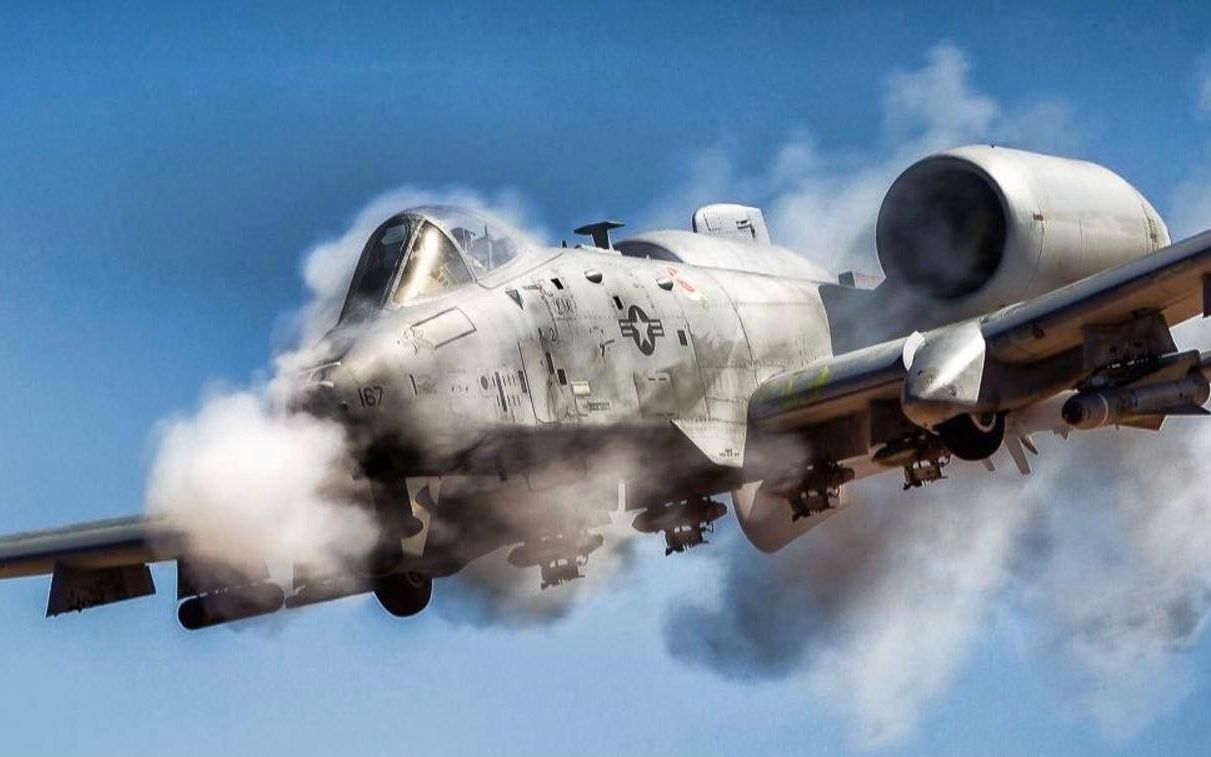 揭秘A-10攻擊機(jī)的射擊威力，一段震撼的射擊視頻解析，揭秘A-10攻擊機(jī)的震撼射擊威力，一段射擊視頻的深度解析