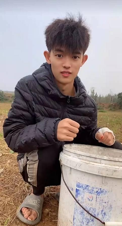 蘇-30圖片，探索強(qiáng)大戰(zhàn)斗機(jī)的魅力與性能，蘇-30戰(zhàn)斗機(jī)，探索強(qiáng)大性能與魅力所在