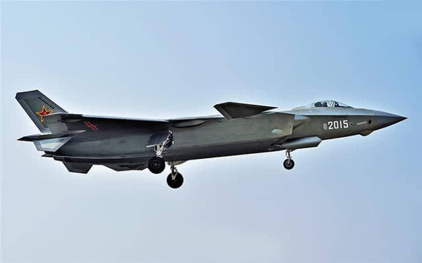 殲20戰(zhàn)機(jī)與T50，空中巨龍的交匯與對(duì)比，殲20戰(zhàn)機(jī)與T50，空中巨龍的交匯點(diǎn)及性能對(duì)比