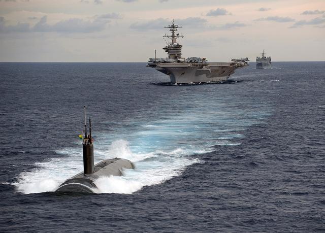 昆明艦，中國(guó)的驕傲，航母的榮光，昆明艦，中國(guó)航母之光，民族驕傲之典范