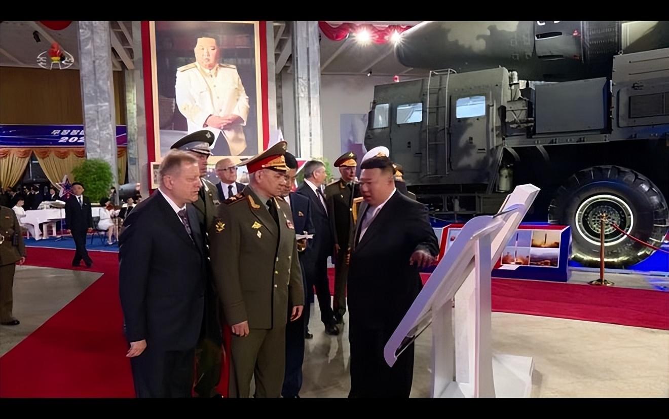 全球?qū)ν廛娛叟判懈庞[，2022年年度報(bào)告，全球軍售市場(chǎng)概覽，2022年度報(bào)告分析