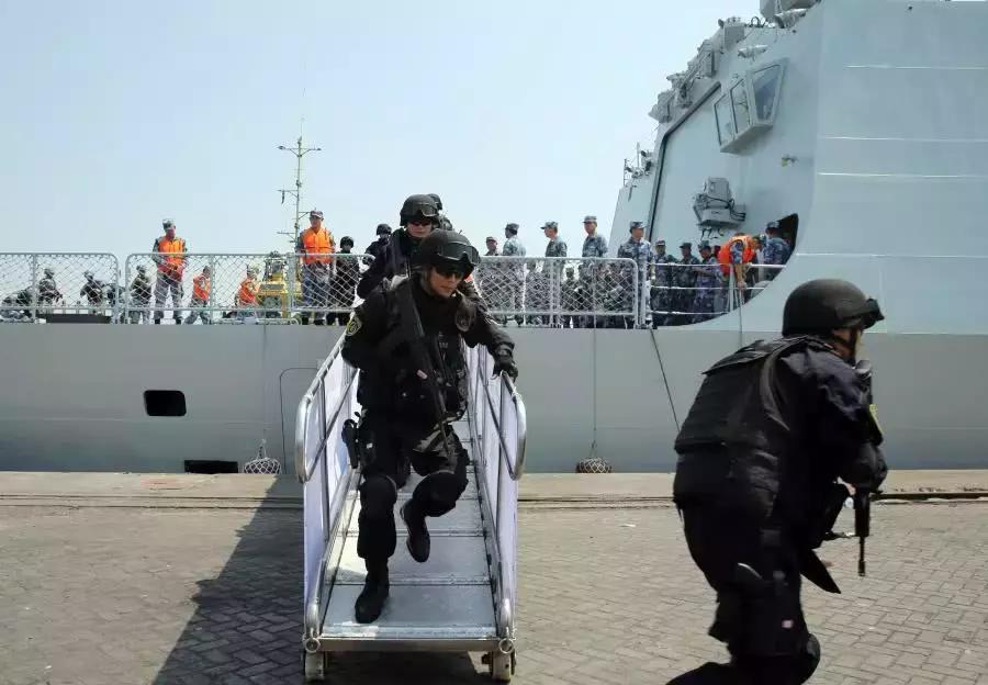 海軍節(jié)標(biāo)語，榮耀與力量的象征，海軍節(jié)，榮耀與力量的時(shí)代象征