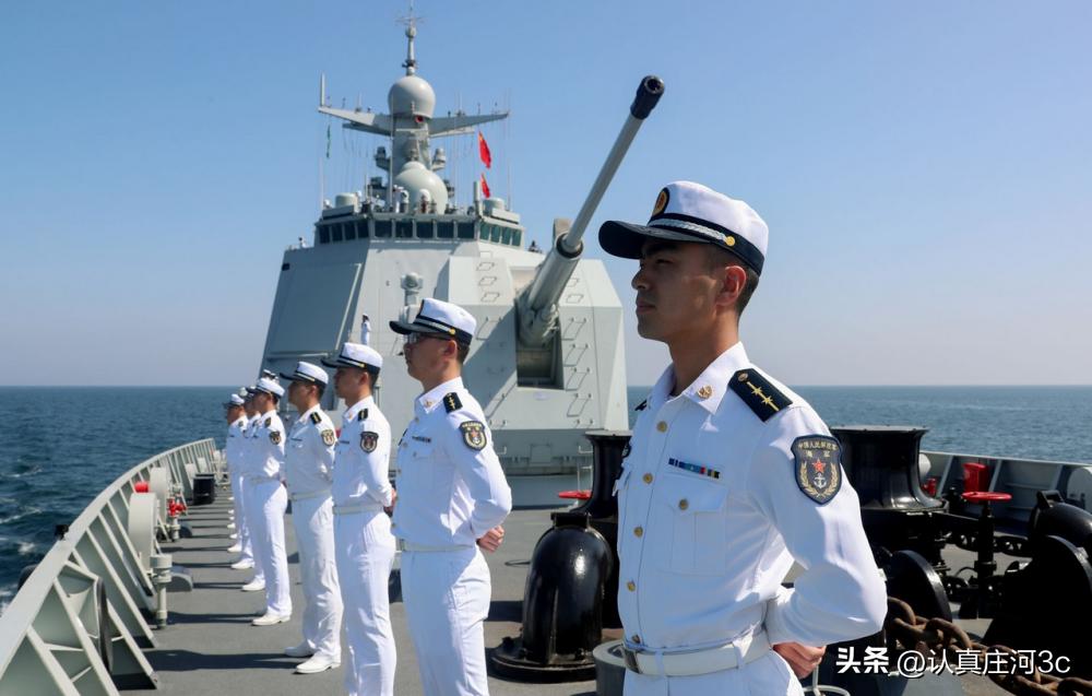 揭秘中國(guó)海軍的驕傲，054A型導(dǎo)彈護(hù)衛(wèi)艦的護(hù)航之路，中國(guó)海軍的驕傲，054A型導(dǎo)彈護(hù)衛(wèi)艦的護(hù)航之路揭秘