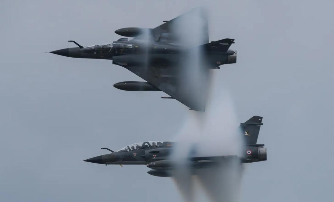解放軍現(xiàn)役主力戰(zhàn)機(jī)，空中力量的核心支柱，解放軍現(xiàn)役主力戰(zhàn)機(jī)，空中力量的核心支柱揭秘