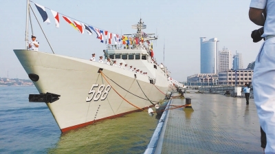 泉州艦的噸位與實(shí)力解析，泉州艦的噸位與實(shí)力深度解析