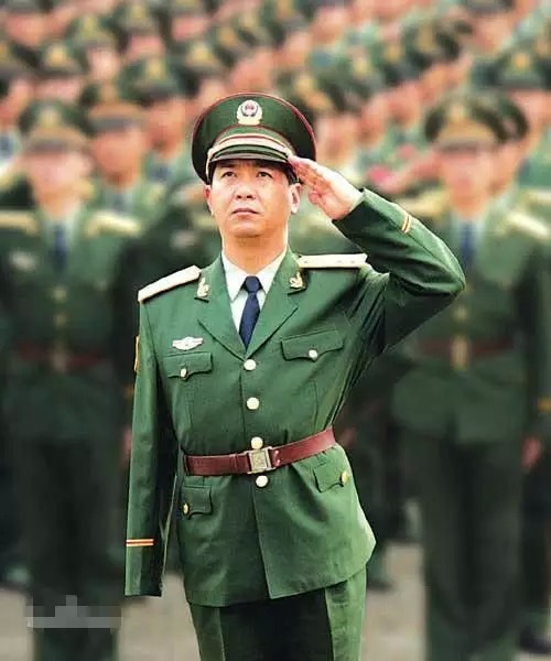 丁曉兵個(gè)人簡(jiǎn)介，丁曉兵個(gè)人簡(jiǎn)介，英雄事跡與生平概述