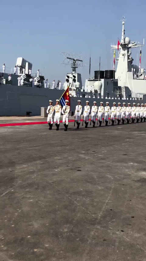 海軍閱兵視頻，騰訊慶祝中國海軍70周年盛大閱兵活動紀實，中國海軍70周年盛大閱兵活動騰訊紀實，海軍力量展示榮耀瞬間