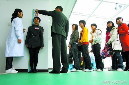 女兵軍檢經(jīng)歷，挑戰(zhàn)與成長(zhǎng)，女兵軍檢之旅，挑戰(zhàn)與成長(zhǎng)之路