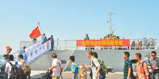 蛟龍突擊隊(duì)撤僑事件，英勇無(wú)畏的救援行動(dòng)，蛟龍突擊隊(duì)撤僑事件，英勇救援行動(dòng)紀(jì)實(shí)