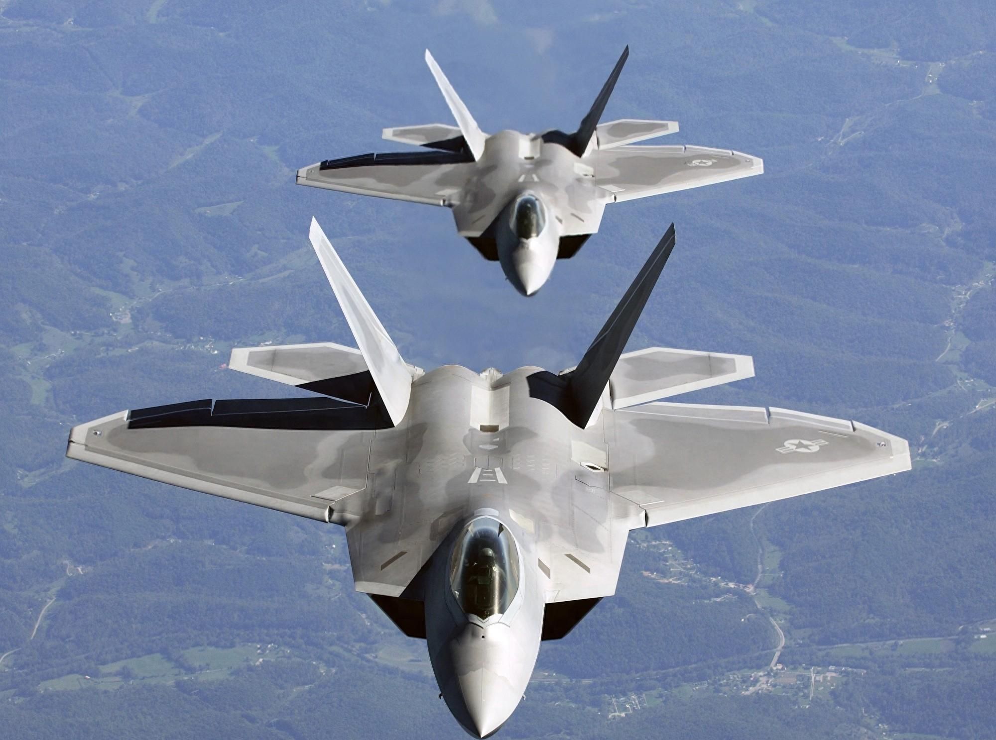 殲-20與F-22猛禽，誰(shuí)更勝一籌？，殲-20與F-22猛禽，誰(shuí)更勝一籌？對(duì)決分析