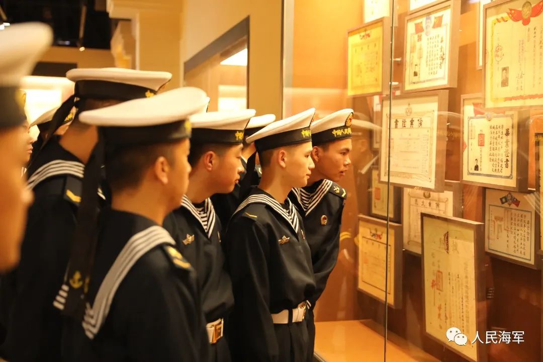 人民海軍的發(fā)展史感想心得，人民海軍發(fā)展史感想心得總結(jié)，輝煌歷程與未來展望