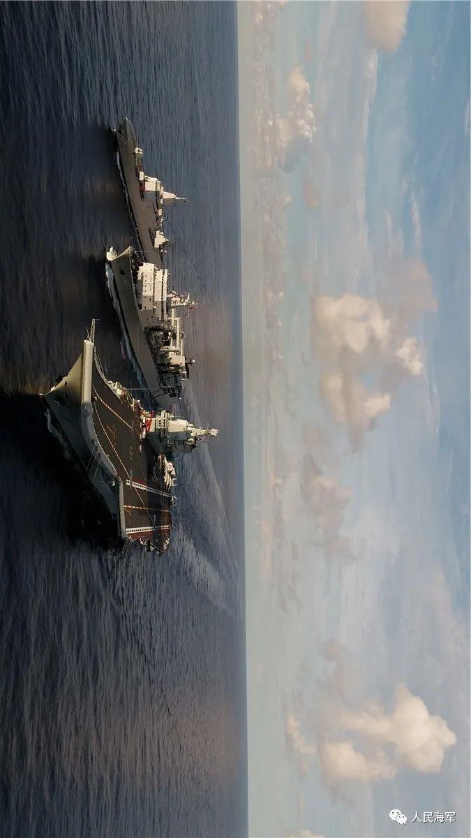 我國第一艘航母山東艦，展現(xiàn)海洋強國的雄心與實力，山東艦亮相，展現(xiàn)海洋強國的雄心與實力