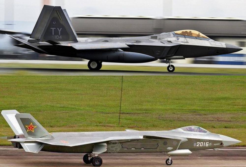 殲20與F-22對比照片，探索兩款五代機的差異與相似，殲20與F-22五代戰(zhàn)機對比，探索差異與相似之處