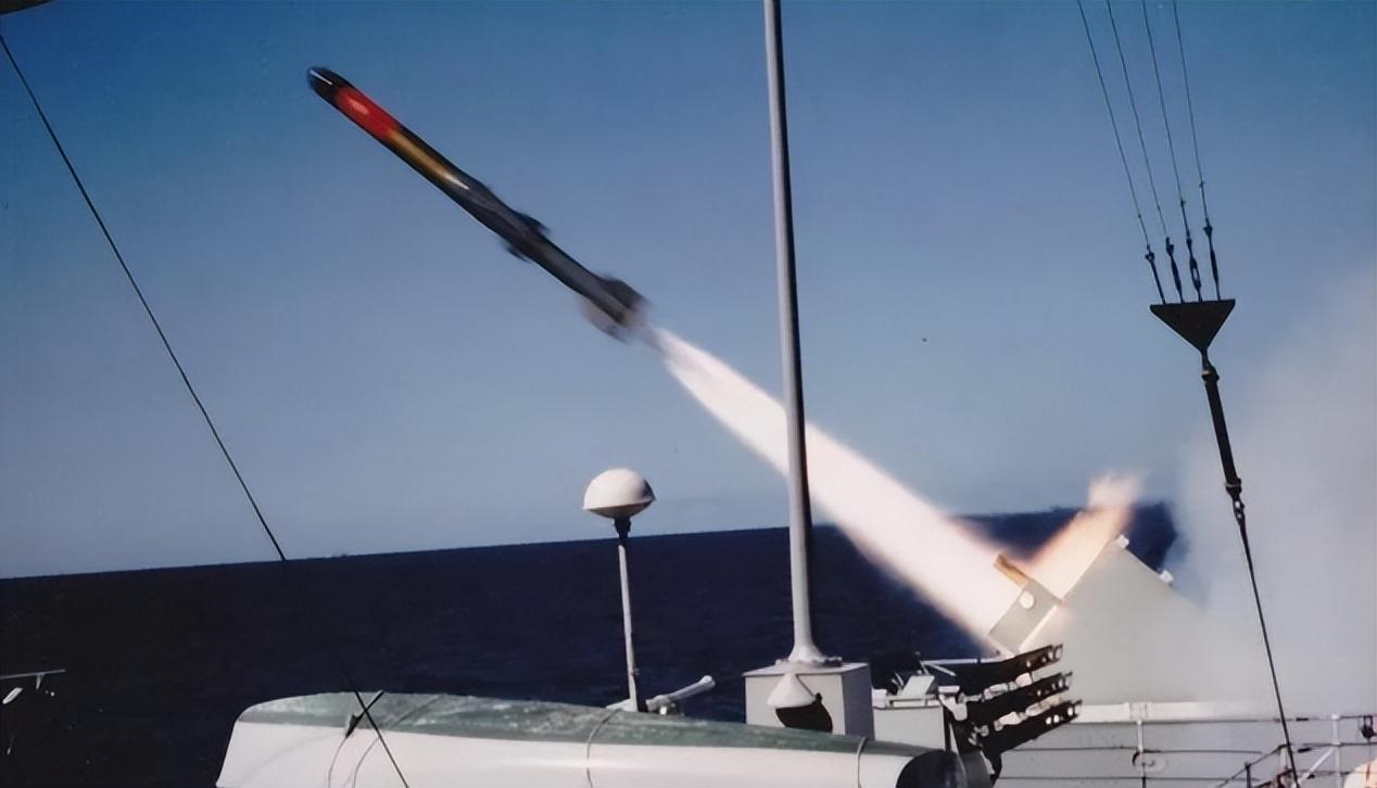 關(guān)于我國(guó)海軍艦艇052B型導(dǎo)彈驅(qū)逐艦服役時(shí)間的研究與探討，我國(guó)海軍艦艇052B型導(dǎo)彈驅(qū)逐艦的服役時(shí)間研究探討