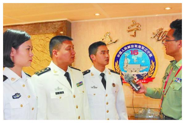 遼寧艦首位艦長(zhǎng)
