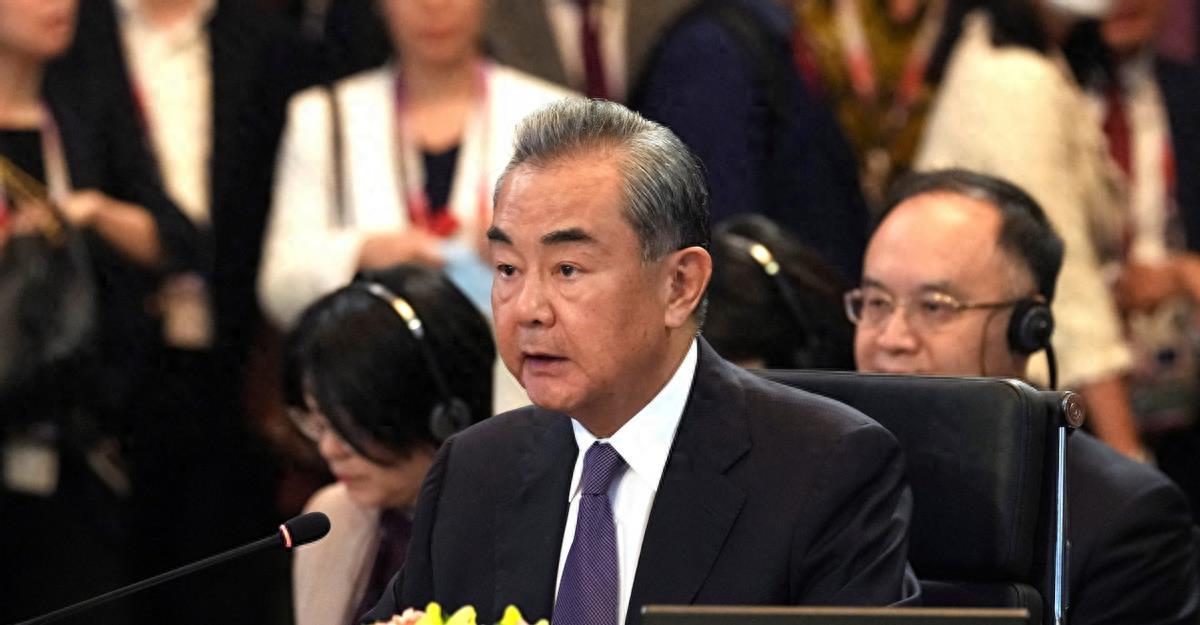 中東局勢(shì)下的中國角色與挑戰(zhàn)，中東局勢(shì)下的中國角色與挑戰(zhàn)，機(jī)遇與挑戰(zhàn)并存